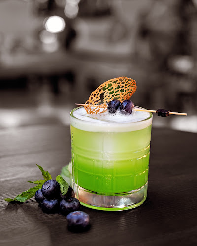 Comentarii opinii despre Old House Pub & Butik Hotels & Muratpaşa Pub & Cocktail Bar