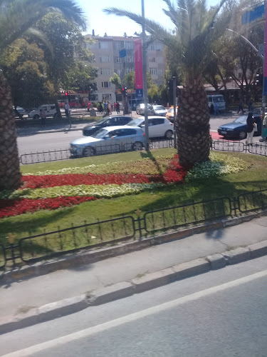 Yeniçağ, Ragıp Tüzün Parkı 117/4, 06070 Yenimahalle/Ankara