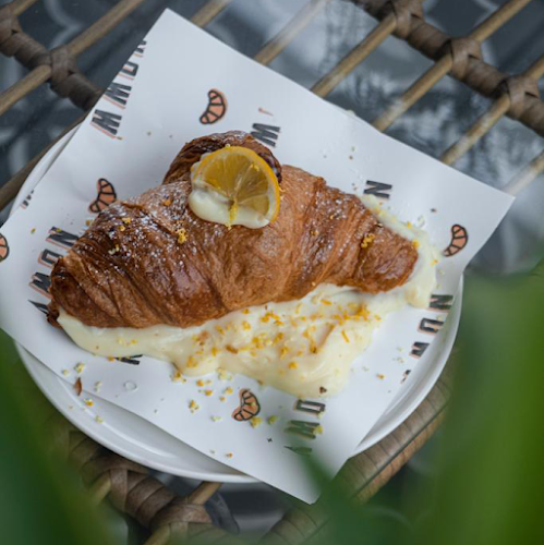 Comentarii opinii despre Noww Croissants & Coffee