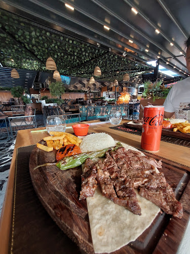 Quasis Seyri Alem Cafe Restaurant - Büyükçekmece