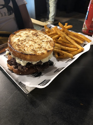 Comentarii opinii despre Burger Street Urla