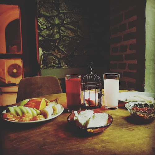 Opinii despre Kirpi Türkü Bar în Edirne Merkez - Gastronomi ve konaklama