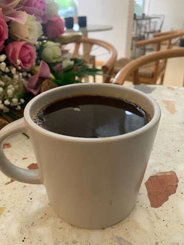 Opinii despre Kontrbus Coffe Co. Balçova în Balçova - Gastronomi ve konaklama