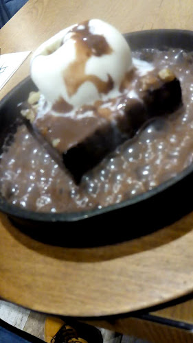 Opinii despre Kika Kitap Kafe Sanko Park Alışveriş Merkezi în Gaziantep - Gastronomi ve konaklama