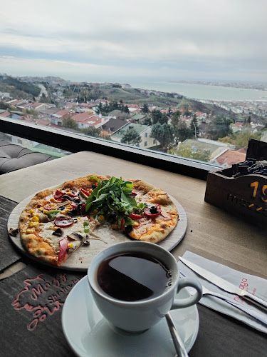 Opinii despre Quasis Seyri Alem Cafe Restaurant în Büyükçekmece - Gastronomi ve konaklama