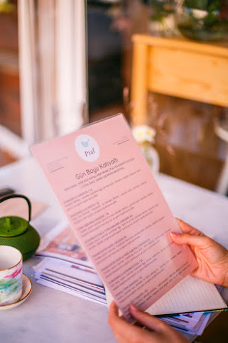 Piaf Cafe & Restaurant