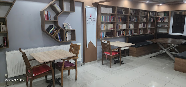 Opinii despre İlim Kitap Kahve în Burdur Merkez - Gastronomi ve konaklama