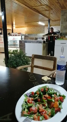 Opinii despre Yaren Kebap Ve Pirzola Dünyası în Pazarcık - Gastronomi ve konaklama