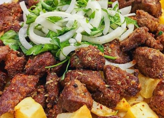 Serdar Tavuk Döner - Gastronomi ve konaklama