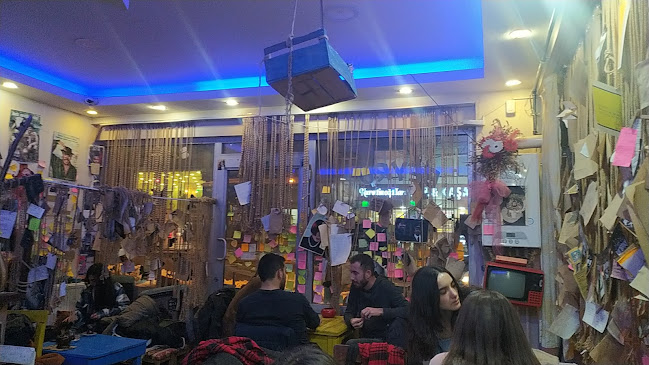 Opinii despre Beyrut Kitap-Cafe în Kars - Gastronomi ve konaklama