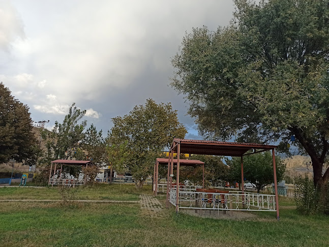 Akbulutlar inşaat yanı, Cumhuriyet mah. Eski, Hastane Cd., 25400 Oltu/Erzurum