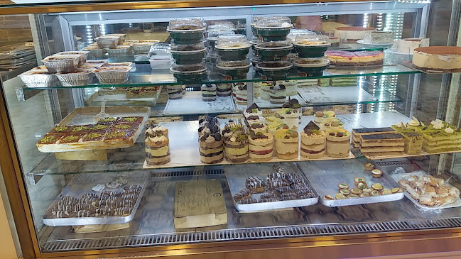 Akdo Dondurma Esentepe Şube - Gastronomi ve konaklama