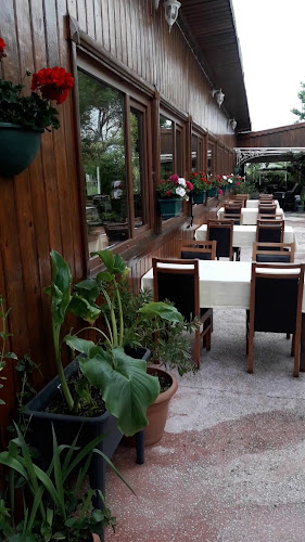 Opinii despre Mola Restoran în Beykoz - Gastronomi ve konaklama