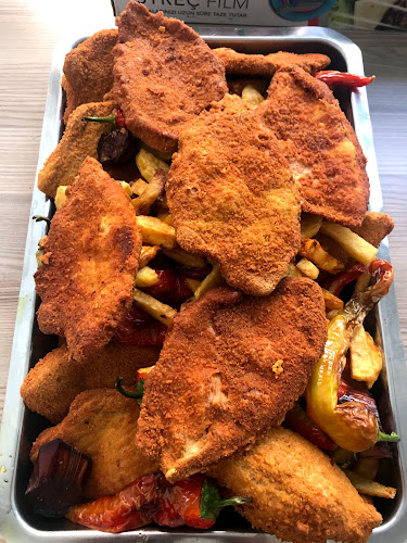 Comentarii opinii despre ERSOY YEMEKCİM RESTAURANT TABLDOT