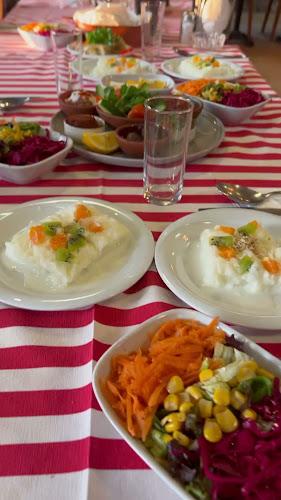 Comentarii opinii despre Taş Kafe