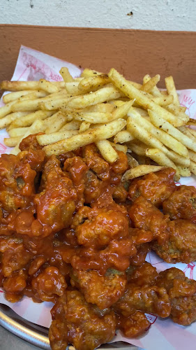 Opinii despre Juste Fried Chicken în Beyoğlu - Gastronomi ve konaklama