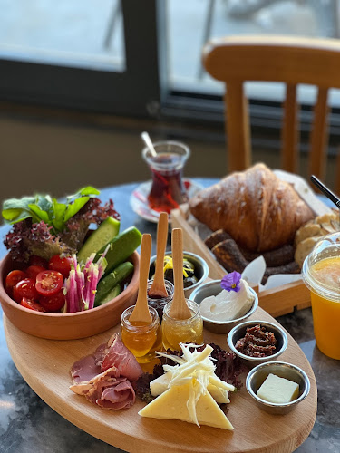 Opinii despre Keskin Fırın în Çeşme - Gastronomi ve konaklama