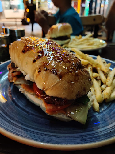 Sokak Kahvesi - Gastronomi ve konaklama