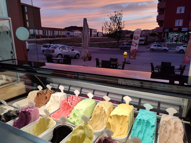 Opinii despre Elit Kornet Dondurma în Selçuklu - Gastronomi ve konaklama