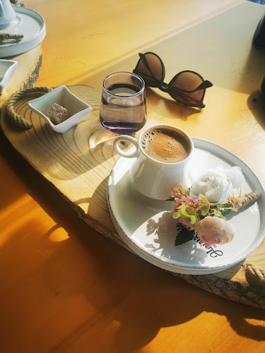 Opinii despre Havuz Cafe în Biga - Gastronomi ve konaklama