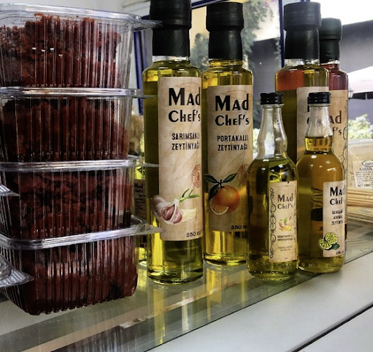 Opinii despre Gezenti Tavuk în Karşıyaka - Gastronomi ve konaklama