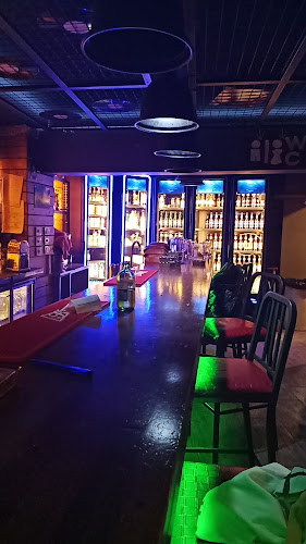 Shamrock Irish Pub - Gastronomi ve konaklama