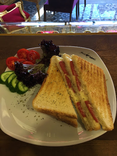 Altınşehir, Ahmet Taner Kışlalı Blv. No:38/A, 16120 Ni̇lüfer/Bursa