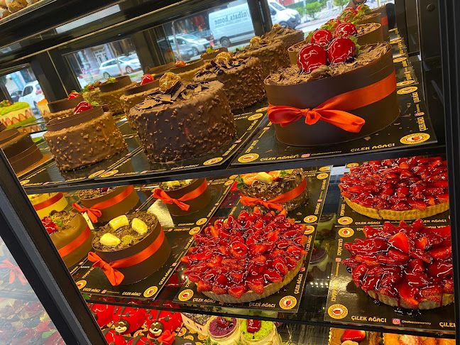 Çilek Ağacı Fırın & Cafe