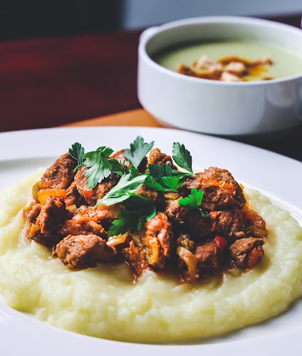 DEÜ Çatı Restaurant - Konak