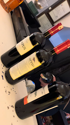 Opinii despre Meyland Exclusive Wine & Spirits Store în Marmaris - Gastronomi ve konaklama