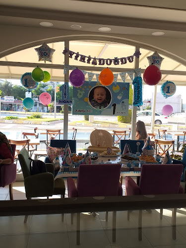 Opinii despre Tadım Pastanesi& Cafe în Manavgat - Gastronomi ve konaklama