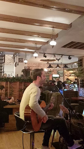 Joyy Coffee - Gastronomi ve konaklama