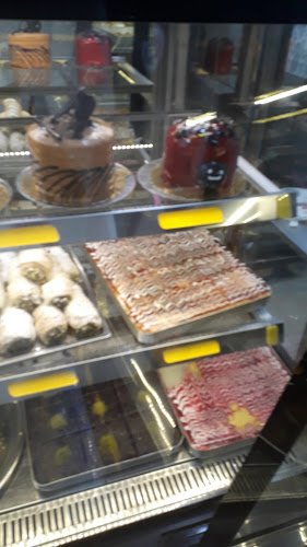 Akyüz Unlu Mamüler