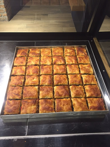 Reşat Bey, 174. Sk. No:5, 45200 Akhisar/Manisa