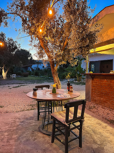 Comentarii opinii despre Alaçatı Zeytin Tarla