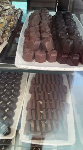 Opinii despre Perla Patisserie Fırın Cafe în Konyaaltı - Gastronomi ve konaklama