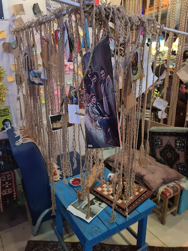 Beyrut Kitap-Cafe - Gastronomi ve konaklama