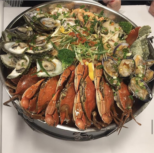 Opinii despre Diamond Pub Cafe Restaurant în Bodrum - Gastronomi ve konaklama