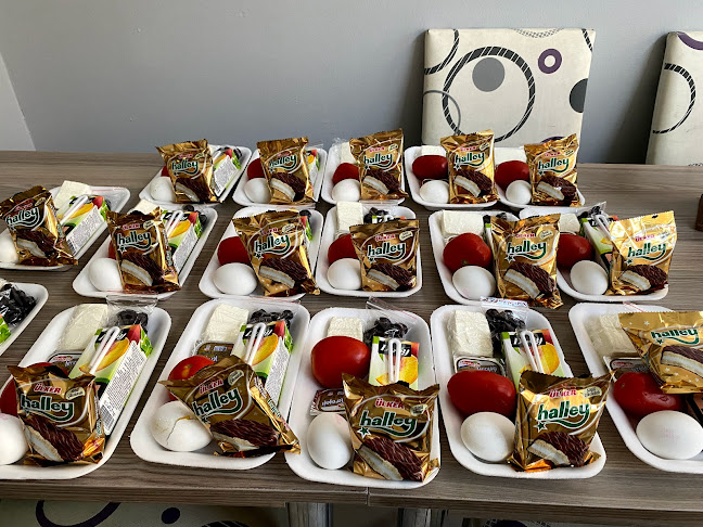 Comentarii opinii despre ERSOY YEMEKCİM RESTAURANT TABLDOT