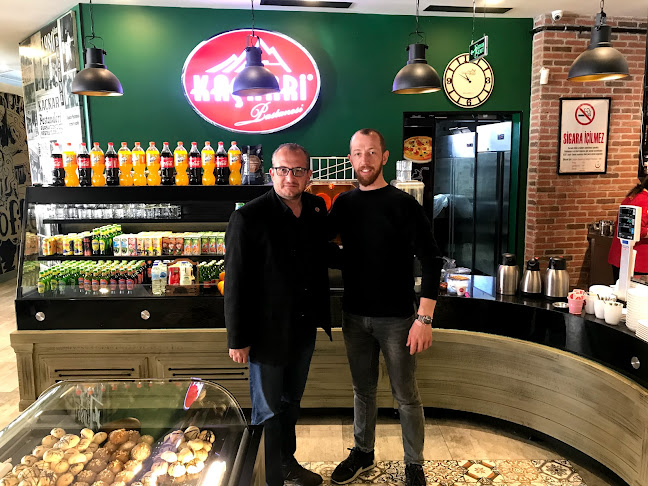 Opinii despre Kaçkari Pasta & Cafe în Yıldırım - Gastronomi ve konaklama