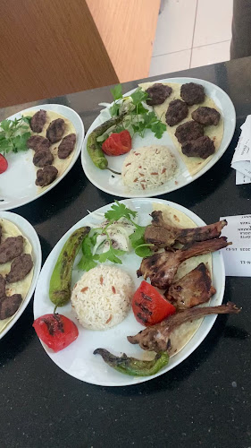 Opinii despre Şanal Cafe & Restaurant Mogan Gölü Gölbaşı în Gölbaşı - Gastronomi ve konaklama