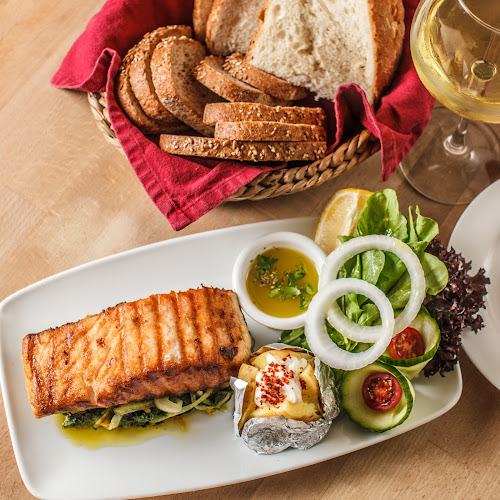 Opinii despre Arch Bistro în Fatih - Gastronomi ve konaklama