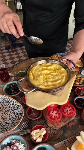 Opinii despre The Hunger Kıyı İstanbul în Büyükçekmece - Gastronomi ve konaklama