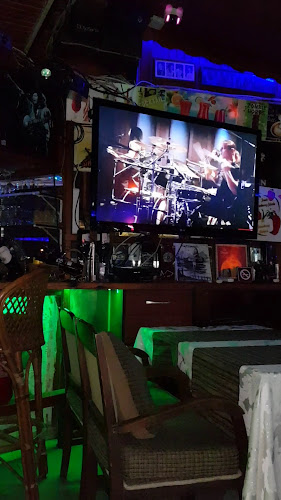 Comentarii opinii despre Side Korner Restaurant & Bar