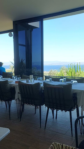 Opinii despre Doğa Restaurant în Edremit - Gastronomi ve konaklama