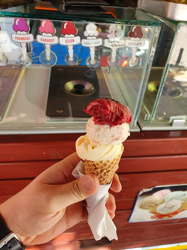 Opinii despre Mardo Dondurma ÇANKIRI în Çankırı Merkez - Gastronomi ve konaklama