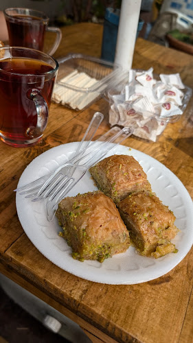 Opinii despre Cihangir Tarihi Simit Fırını în Beyoğlu - Gastronomi ve konaklama