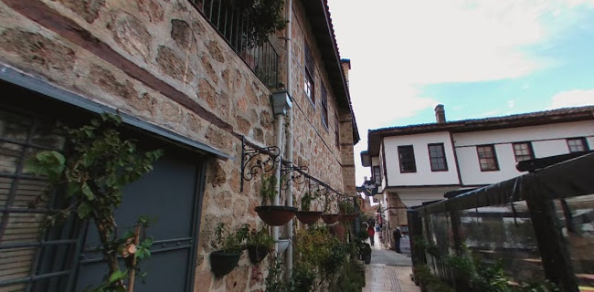 Opinii despre Old House Pub & Butik Hotels & Muratpaşa Pub & Cocktail Bar în Muratpaşa - Gastronomi ve konaklama