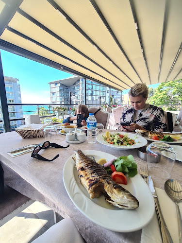 Opinii despre DEÜ Çatı Restaurant în Konak - Gastronomi ve konaklama