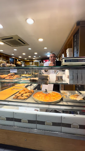 Opinii despre Burcu Pastanesi Pasta Börek în Sarıyer - Gastronomi ve konaklama